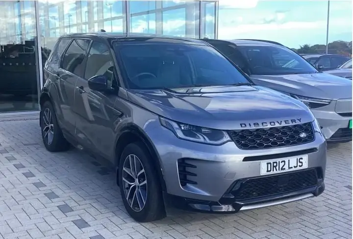 Land Rover Discovery Sport 2024 photo 2
