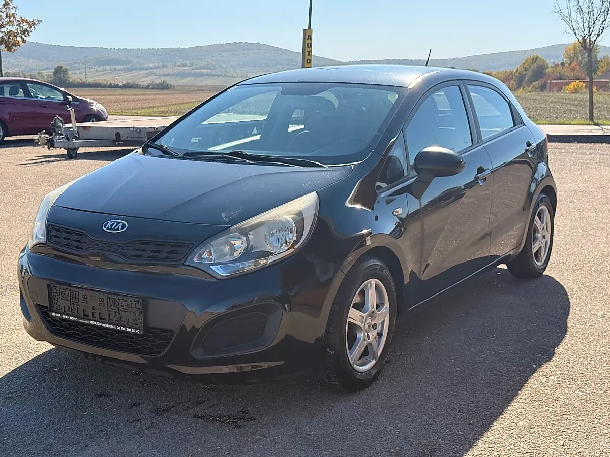 Kia Rio 2011 photo 2