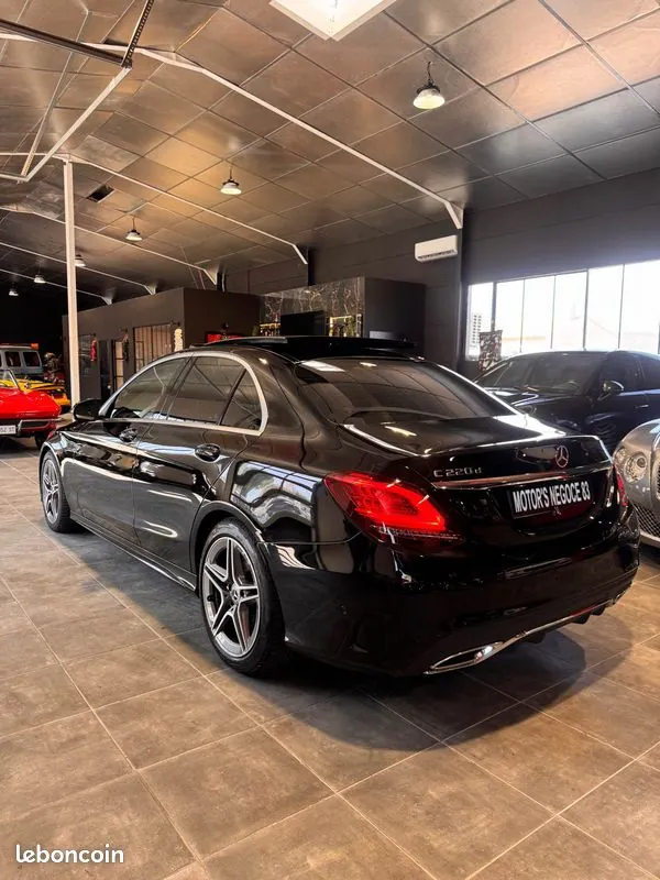 Mercedes-Benz C-Class 2019 photo 5