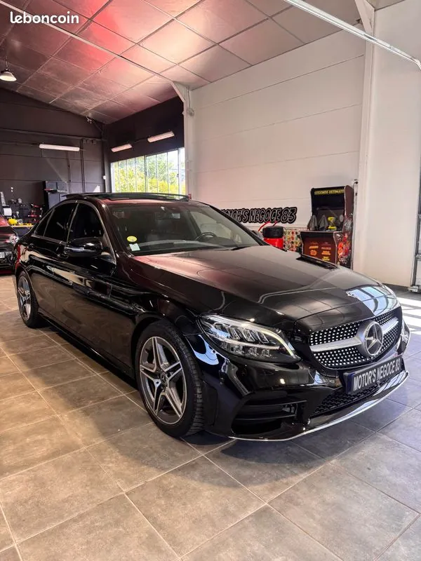 Mercedes-Benz C-Class 2019 photo 3