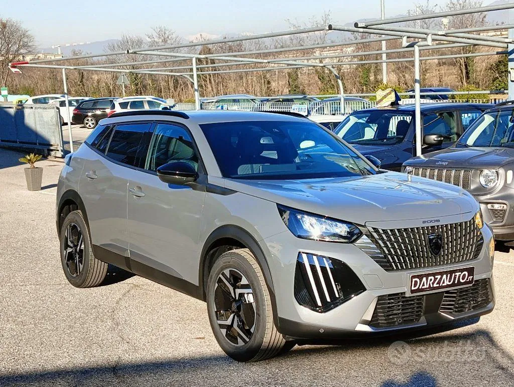 Peugeot 2008 2025 photo 3