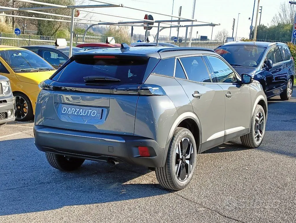 Peugeot 2008 2025 photo 5