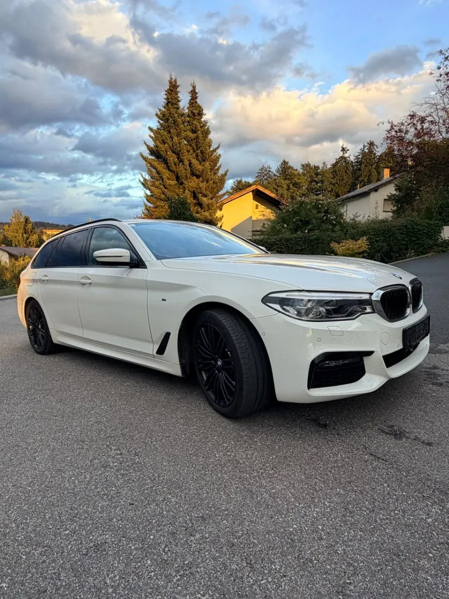 BMW 5 Series 2018 photo 3