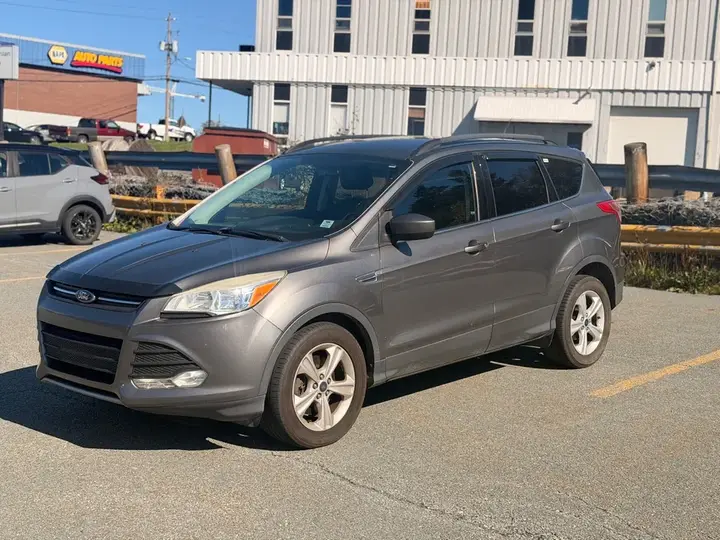 Ford Escape 2014 photo 2