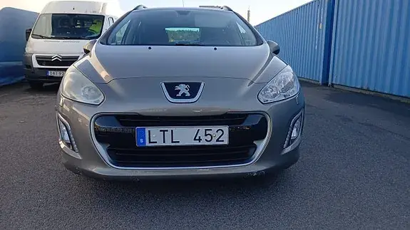 Peugeot 308 Sw 2011 photo 2