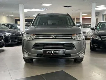 Mitsubishi Outlander 2013 photo 2