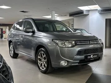 Mitsubishi Outlander 2013 photo 3