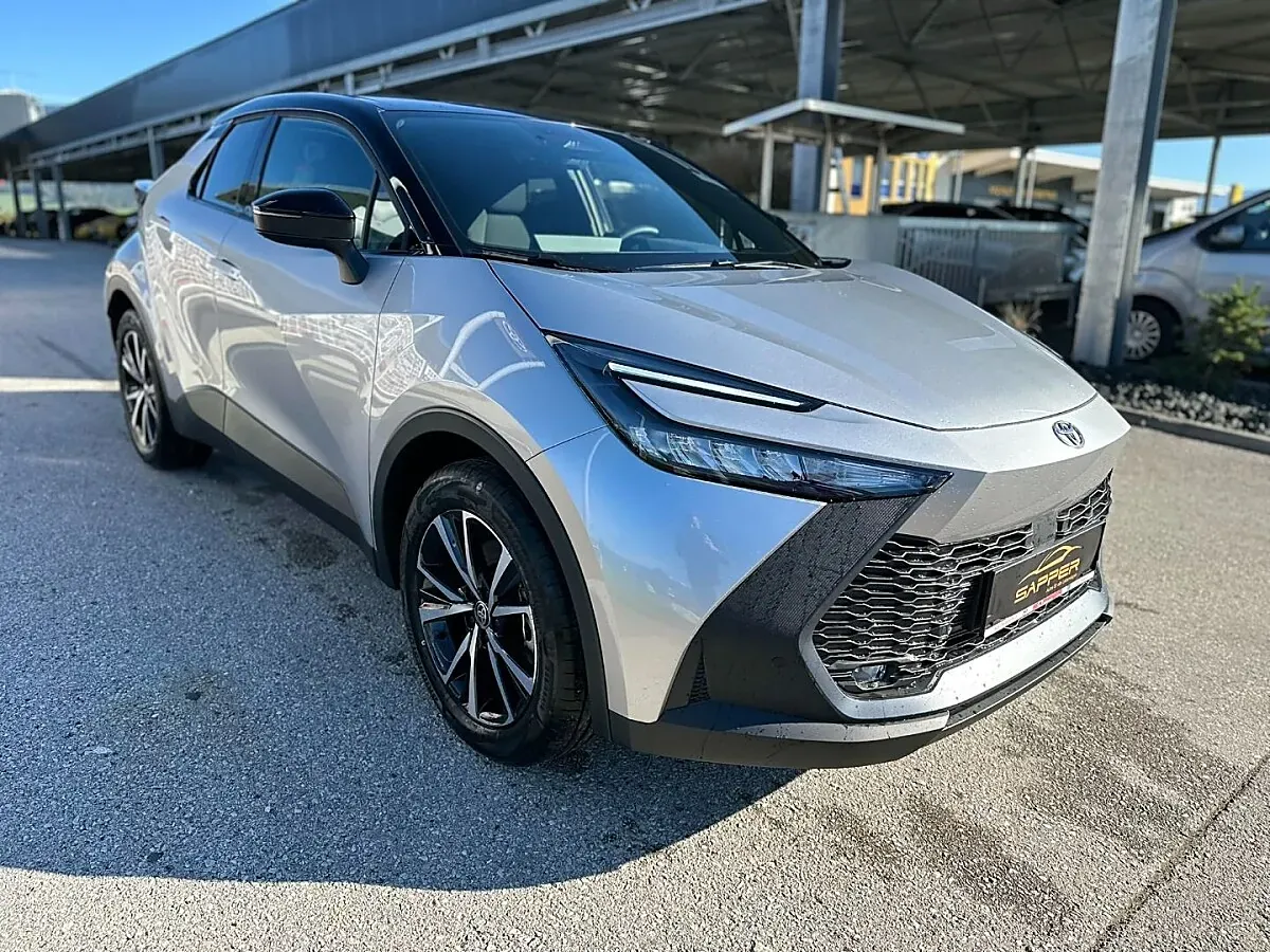 Toyota C-Hr photo 3