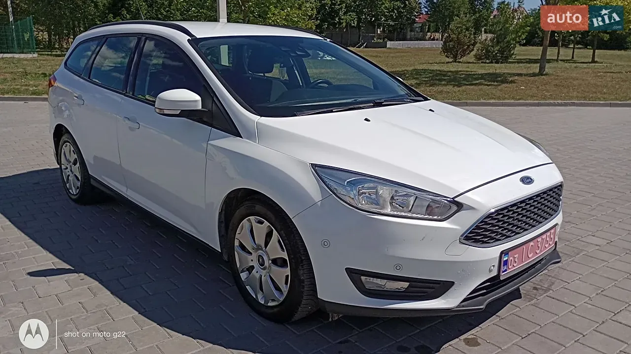 Ford Focus 2015 photo 2