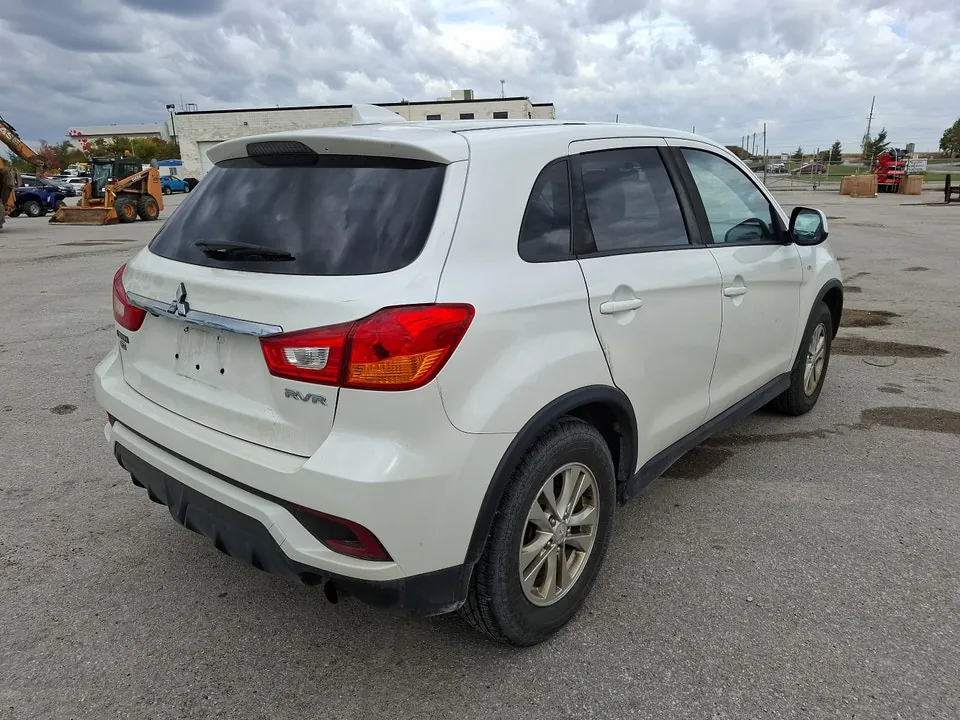 Mitsubishi Rvr 2019 photo 5