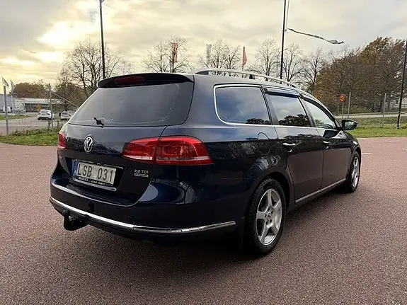 Volkswagen Passat 2011 photo 5