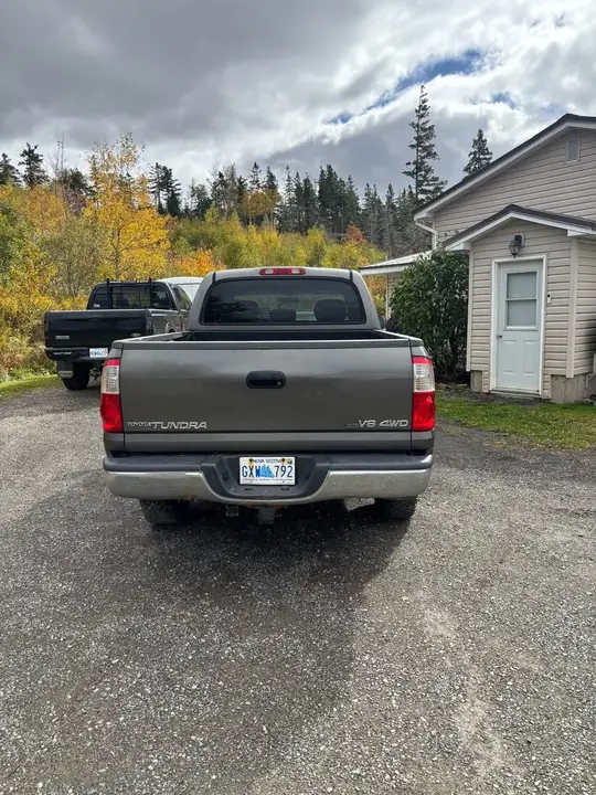 Toyota Tundra 2004 photo 3
