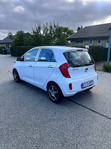 Kia Picanto 2012 photo 5
