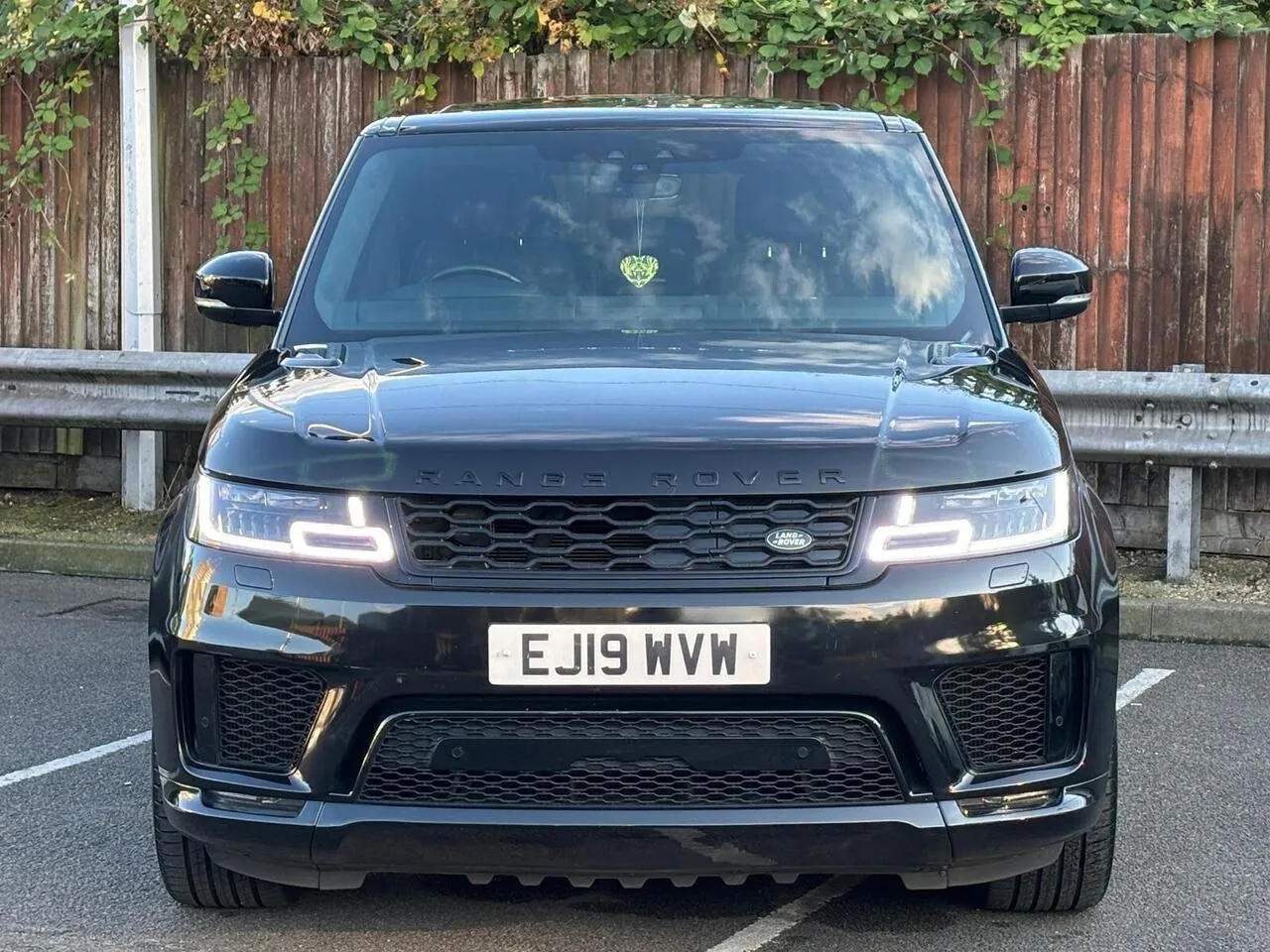Land Rover Range Rover Sport 2019 photo 2