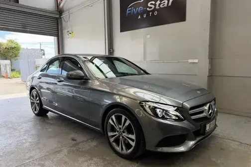 Mercedes-Benz C200