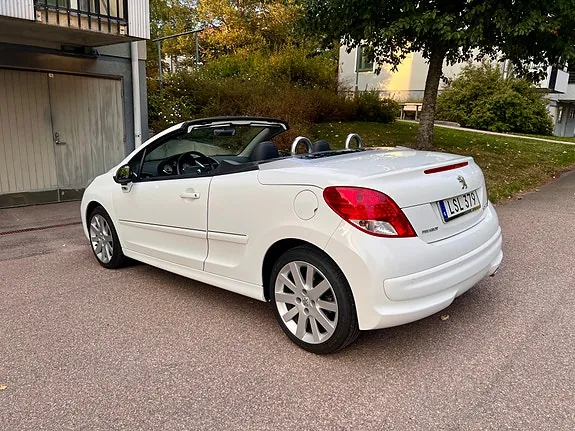 Peugeot 207 Cc 2011 photo 3