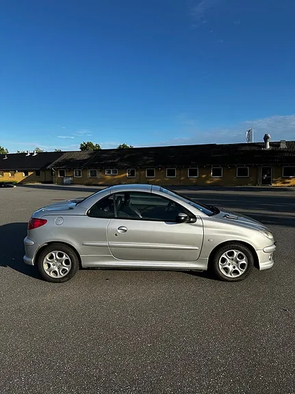 Peugeot 206 2003 photo 3
