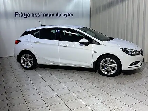 Opel Astra 2017 photo 2