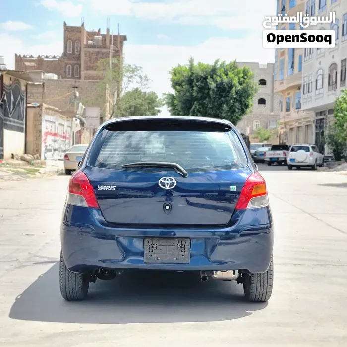 Toyota Yaris 2011 photo 4