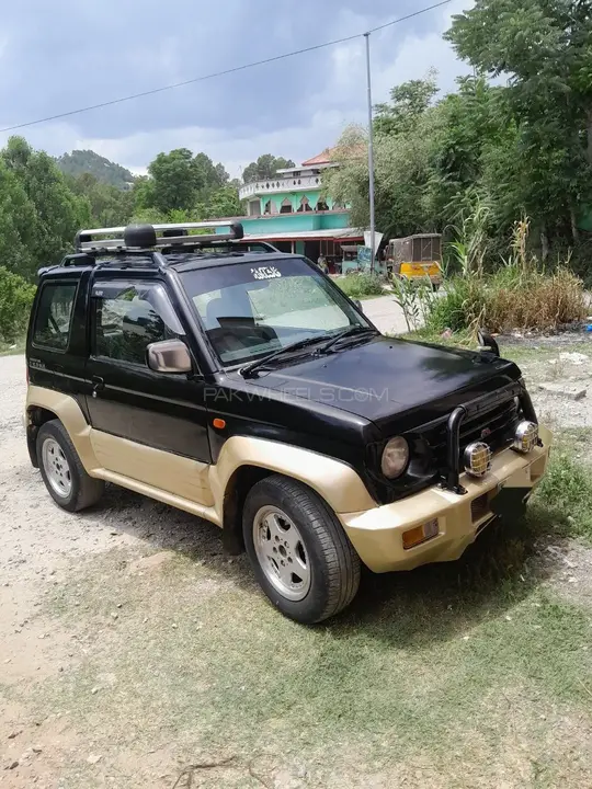 Mitsubishi Pajero Junior