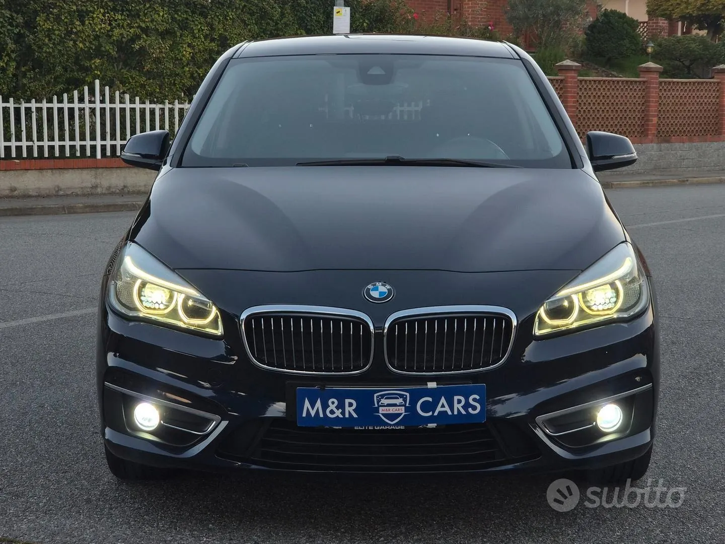 BMW 216D Active Tourer 2016 photo 2