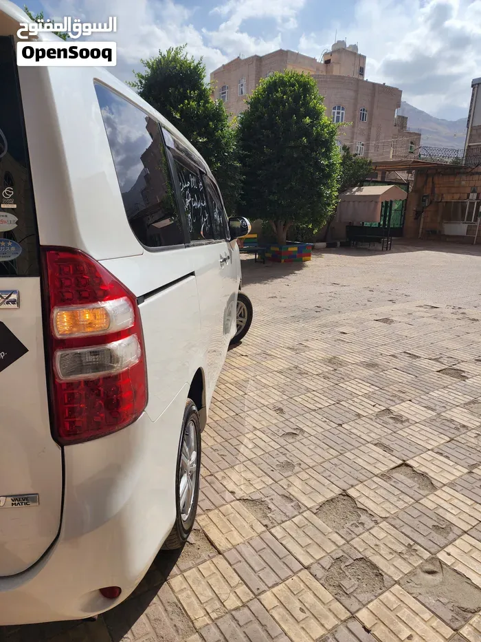 Toyota Other 2011 photo 4