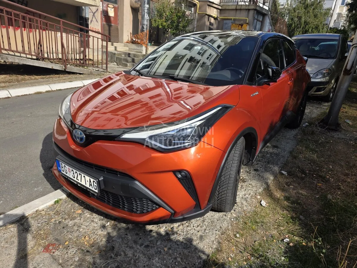 Toyota C-Hr 2020 photo 2