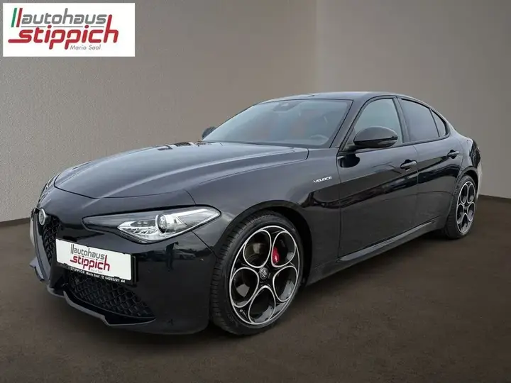 Alfa Romeo Giulia 2023 photo 2