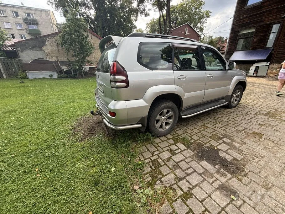 Toyota Land Cruiser 2014 photo 5