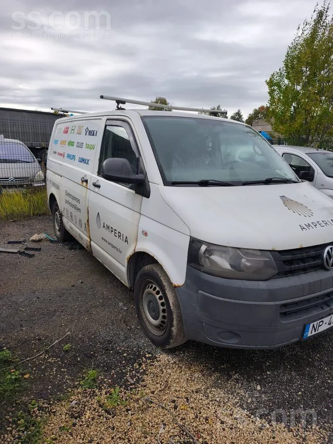 Volkswagen Transporter 2011 photo 2