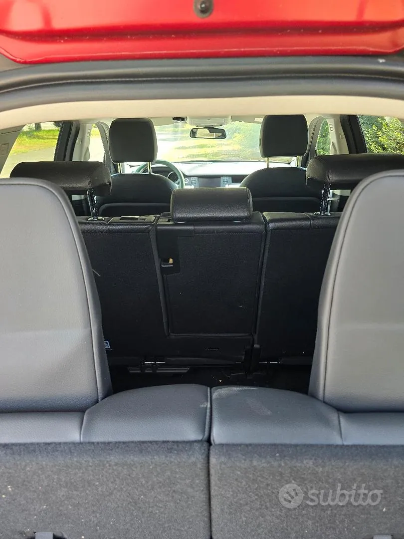 Land Rover Discovery Sport 2017 photo 5