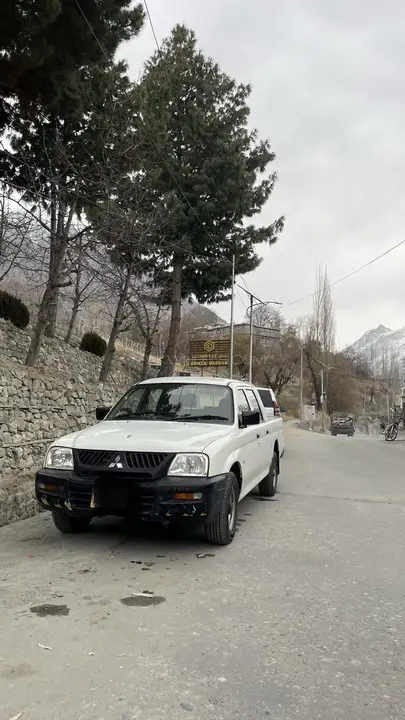 Mitsubishi L200