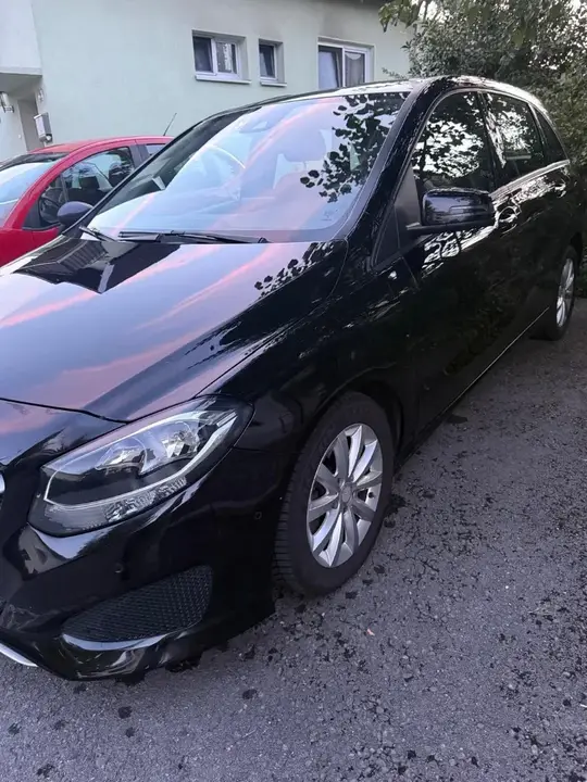 Mercedes-Benz B-Class 2019 photo 2