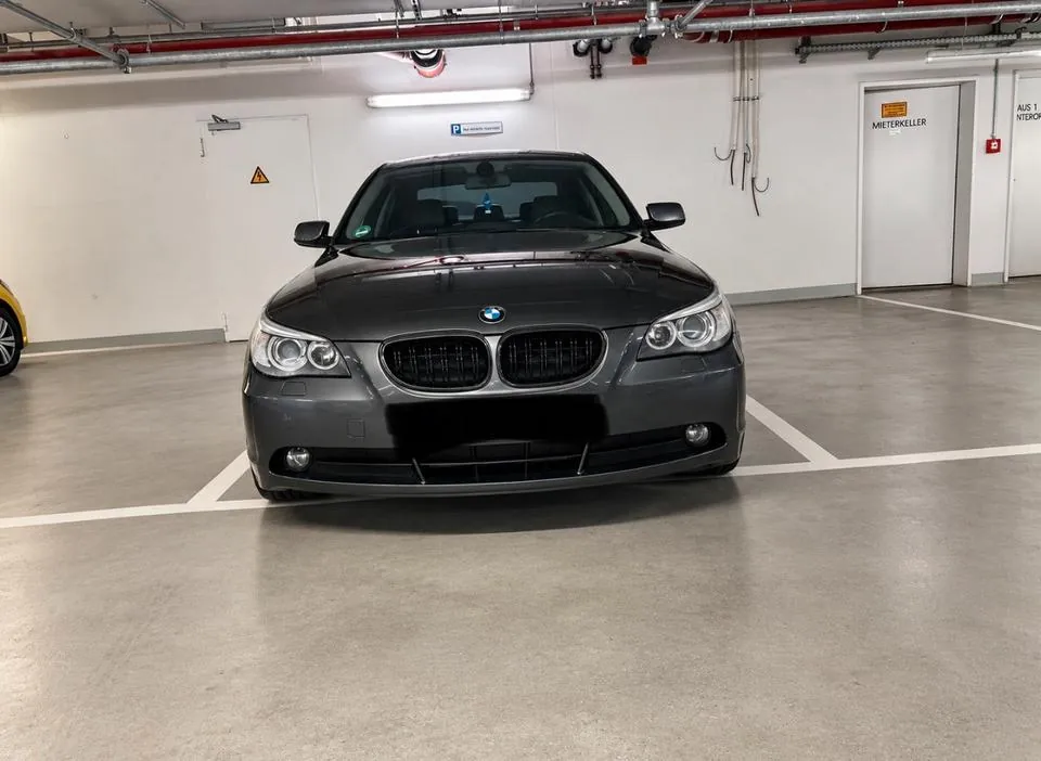 BMW 520I E60