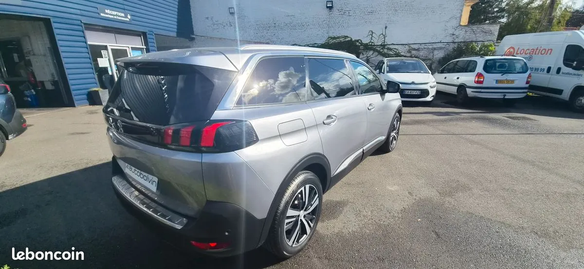 Peugeot 5008 2019 photo 4