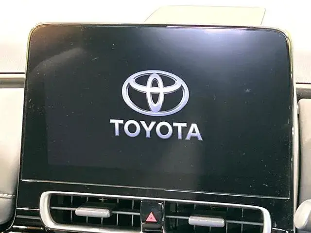 Toyota Aqua Z 2024 photo 3