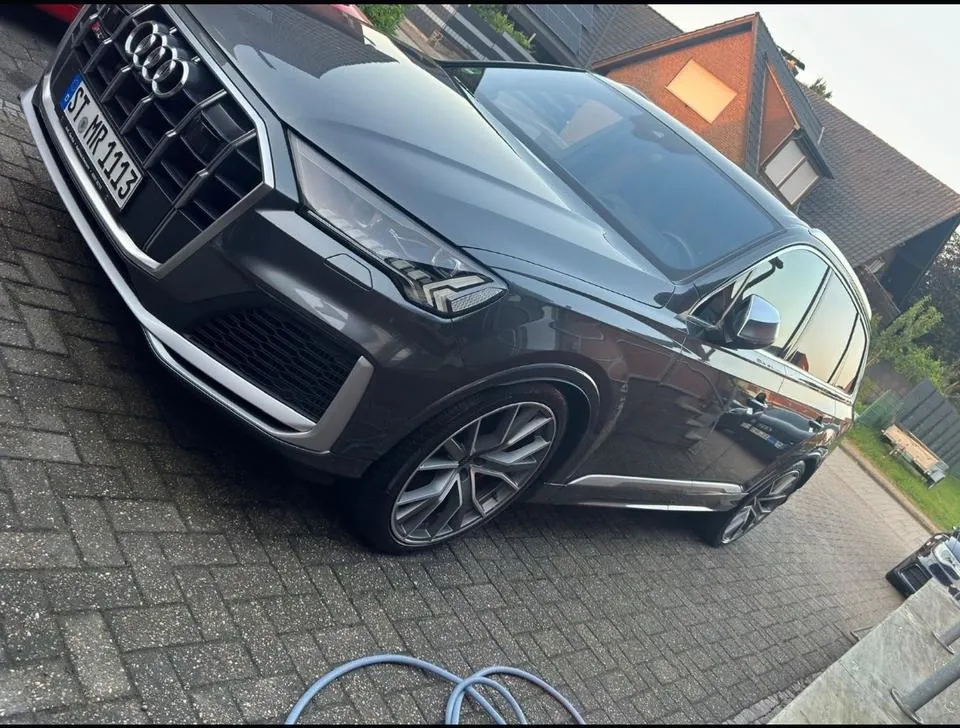 Audi Sq7