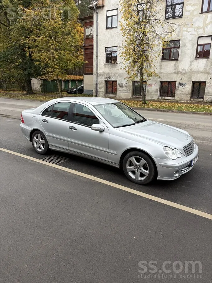 Mercedes-Benz C180 2007 photo 3