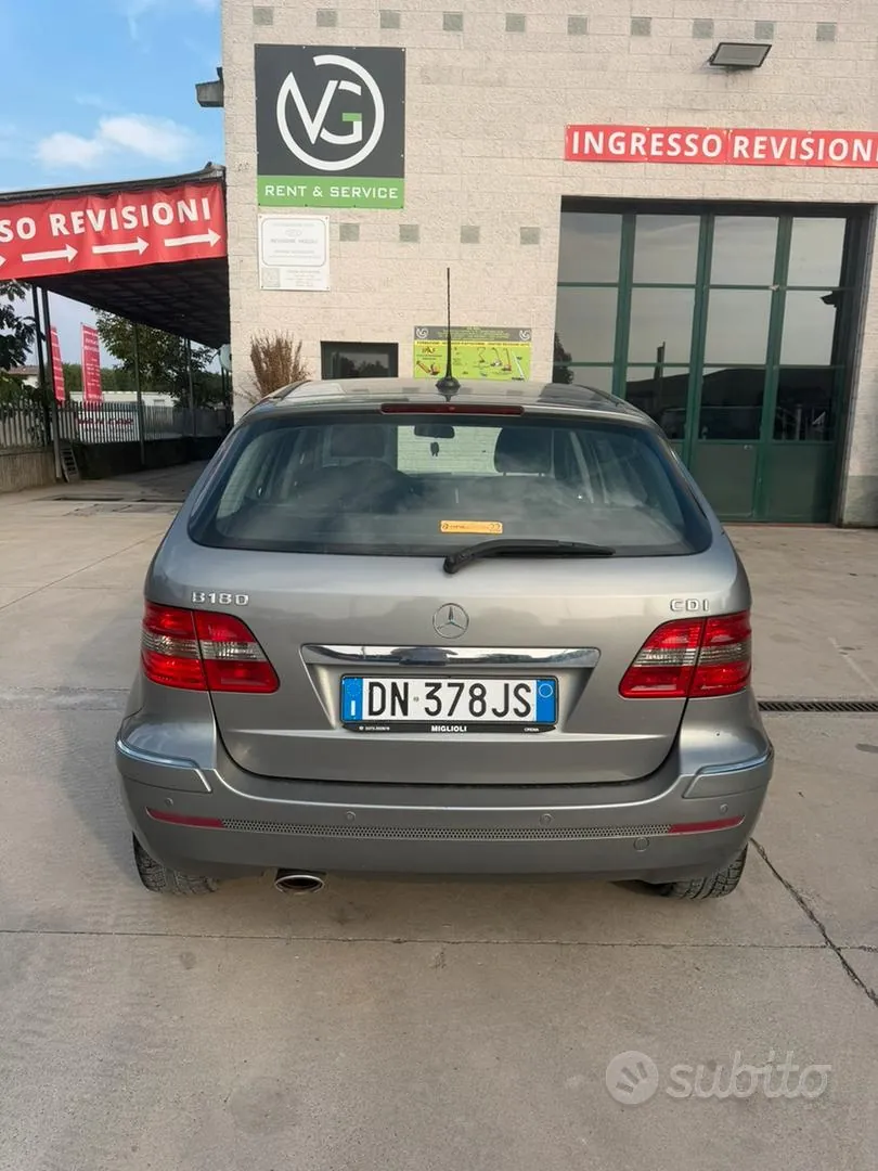Mercedes-Benz B 2008 photo 3