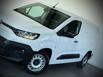 Citroen Berlingo 2025 photo 3