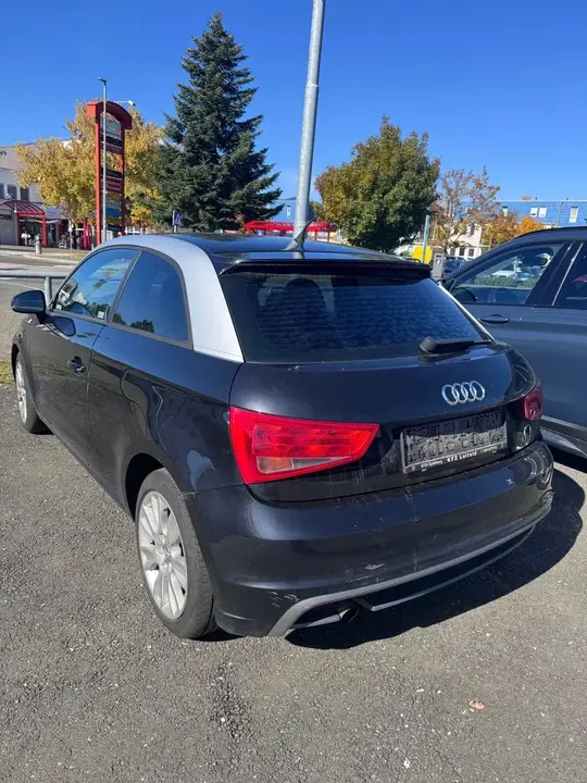 Audi A1 2011 photo 3
