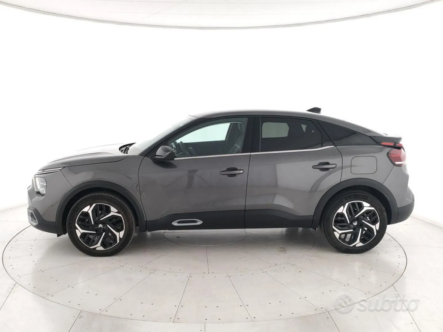 Citroen C4 2022 photo 2