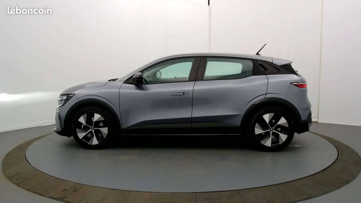 Renault Megane 2023 photo 4