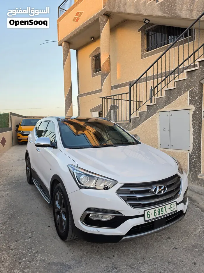 Hyundai Santa Fe 2018 photo 2