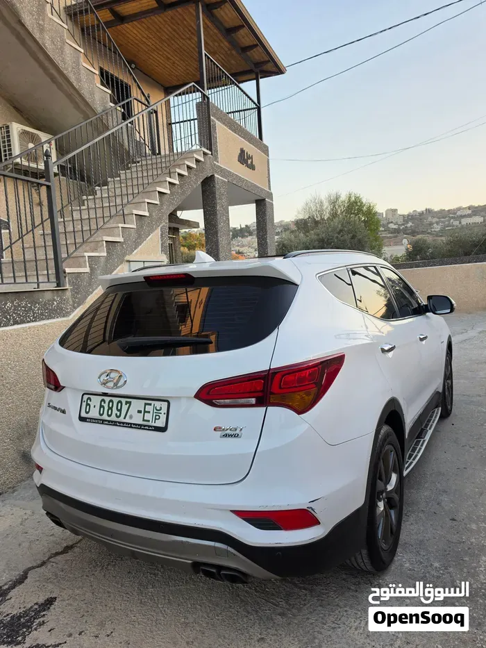 Hyundai Santa Fe 2018 photo 4