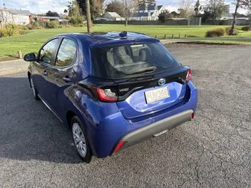 Toyota Yaris 2023 photo 3