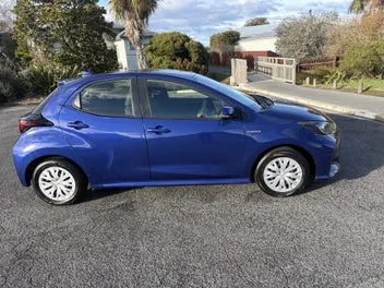 Toyota Yaris 2023 photo 4