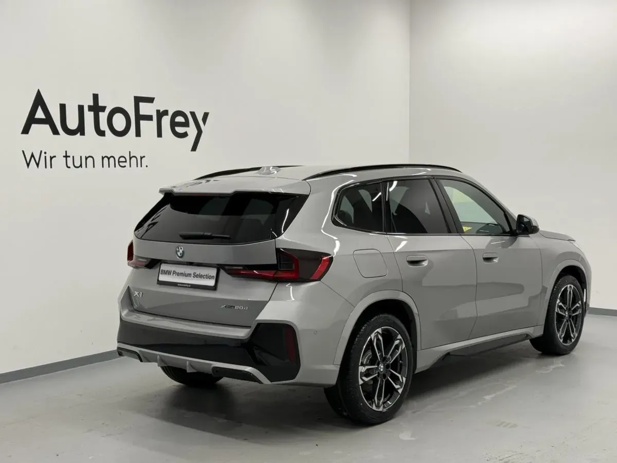 BMW X1 2025 photo 2