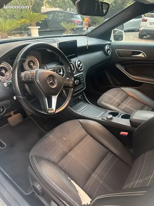 Mercedes-Benz A 2013 photo 5