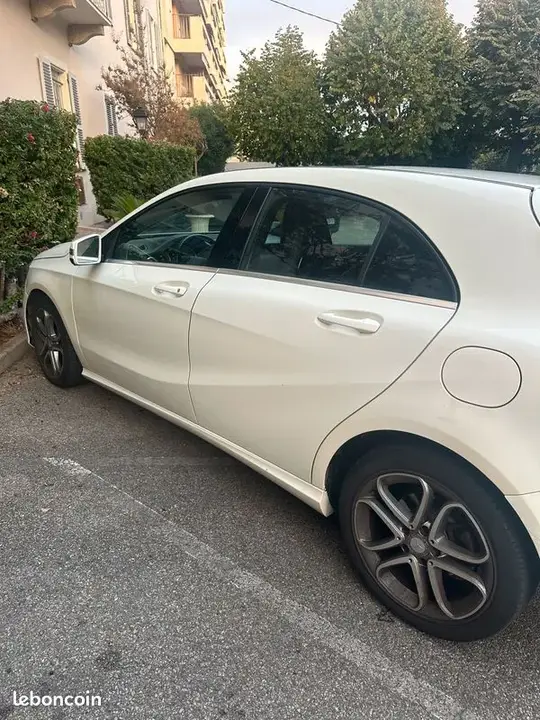 Mercedes-Benz A 2013 photo 3